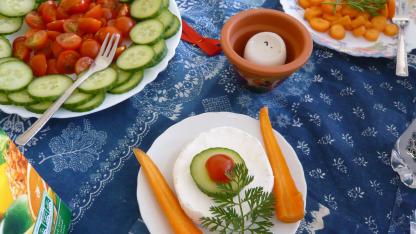 Rote-Schleifen-Frühstück